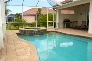 Should You Repair or Replace a Damaged Pool Enclosure?